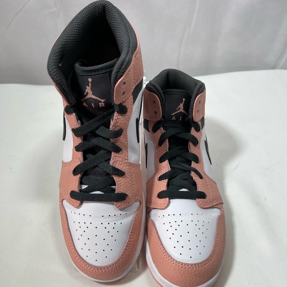 COPY - Nike Air Jordans pink youth girls size 5.5 y - Picture 4 of 8